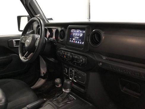 Used 2023 Jeep Wrangler Unlimited Sport AWD/4WD image 19