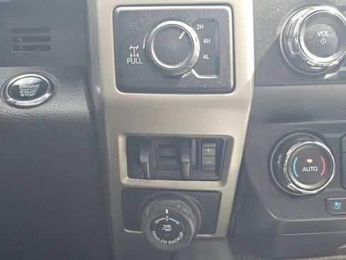 Used 2020 Ford F250 Lariat w/ Lariat Ultimate Package AWD/4WD image 31