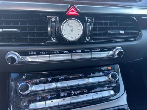 Used 2019 Genesis G90 3.3T Premium image 15