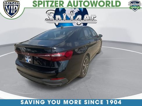 Used 2025 Volkswagen Jetta Sport FWD image 9