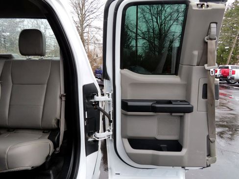 Used 2019 Ford F450 XL w/ XL Value Package image 32