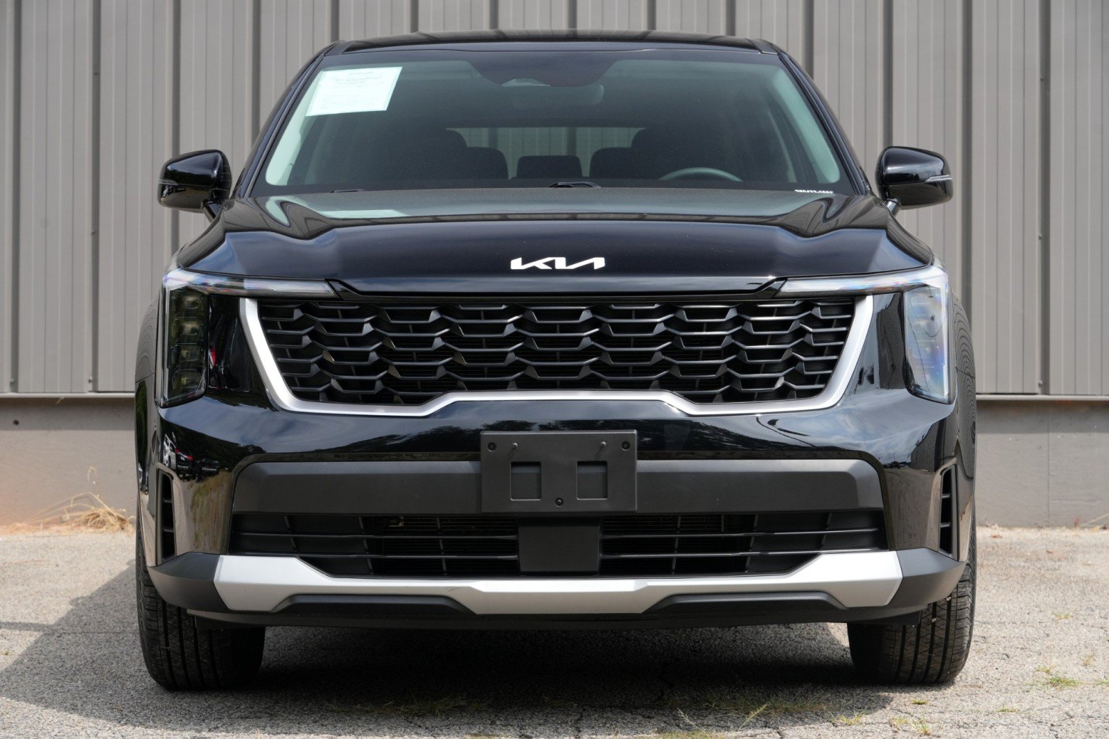 Used 2024 Kia Sorento LX FWD image 6