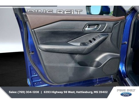 Used 2023 Nissan Rogue SL AWD/4WD image 17