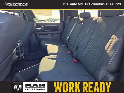 New 2026 RAM 2500 Big Horn AWD/4WD image 13