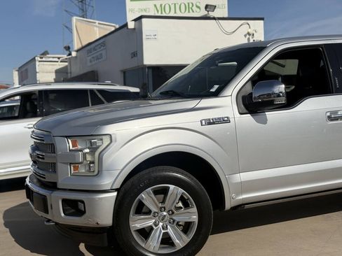 Used 2017 Ford F150 Platinum w/ Equipment Group 701A Luxury AWD/4WD image 17