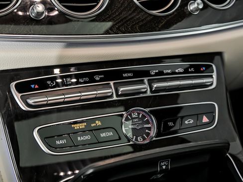 Used 2019 Mercedes-Benz E 63 AMG S image 38