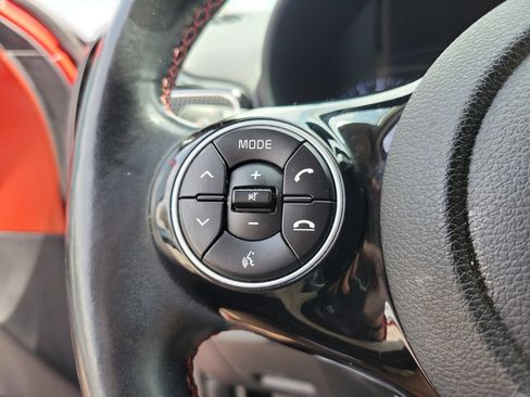 Used 2022 Kia Soul Turbo FWD image 19