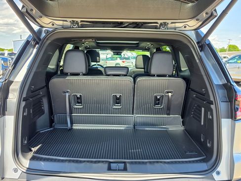 New 2026 GMC Acadia Elevation w/ Black Edition AWD/4WD image 5