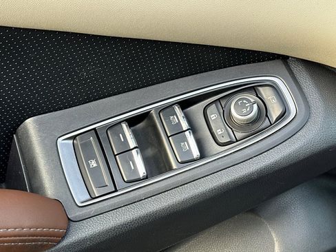 Used 2020 Subaru Ascent Touring w/ Popular Package #2A image 11