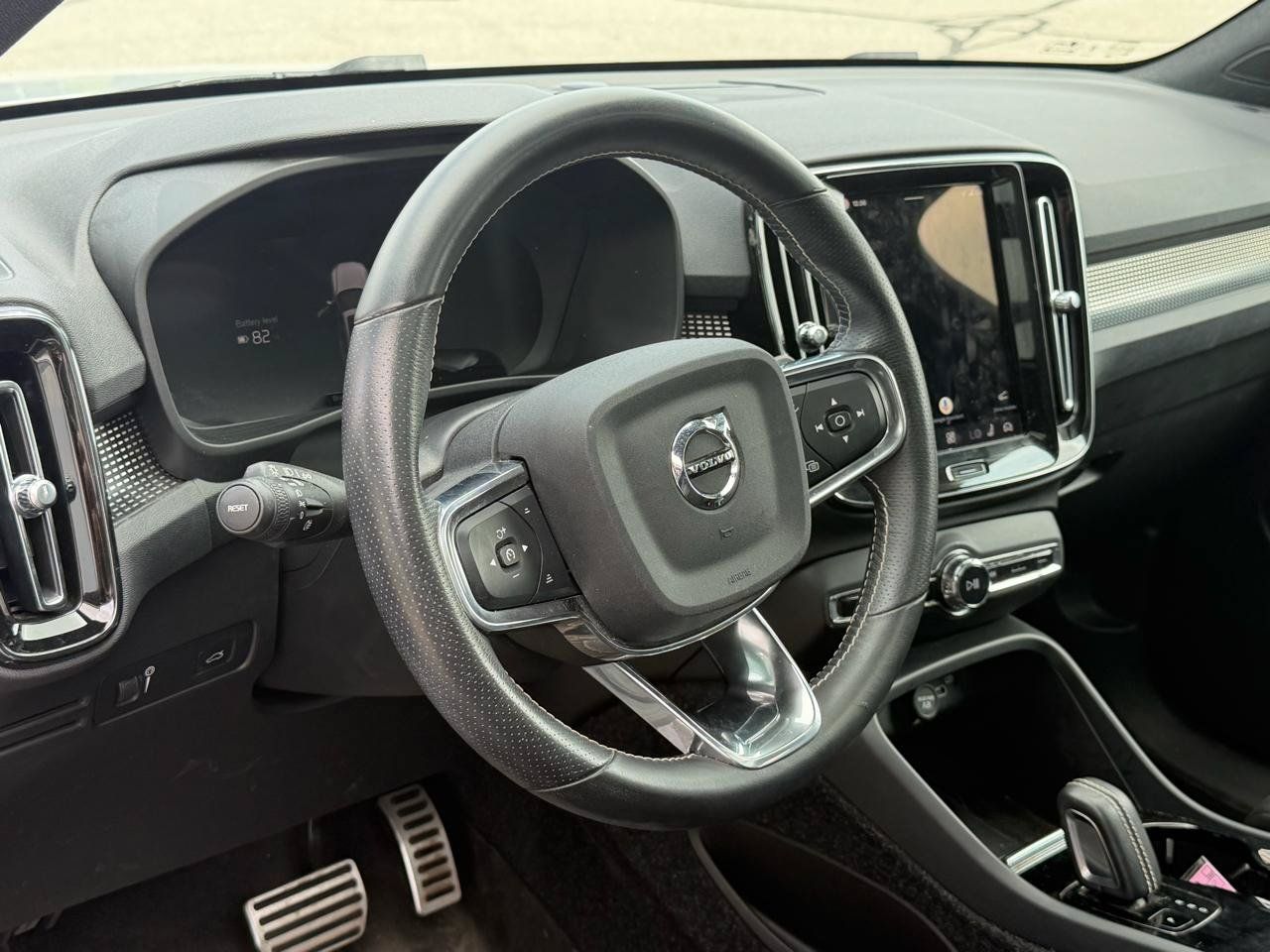 Used 2021 Volvo XC40 P8 Recharge AWD/4WD image 10