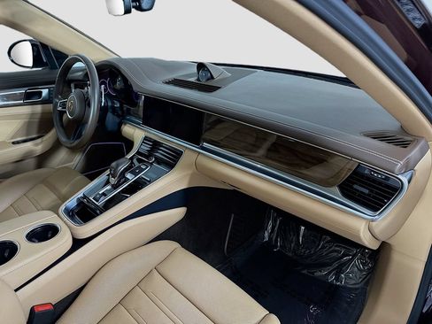 Certified 2023 Porsche Panamera Platinum Edition RWD image 31
