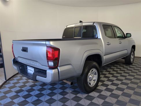 Certified 2022 Toyota Tacoma SR w/ SR Convenience Package image 5