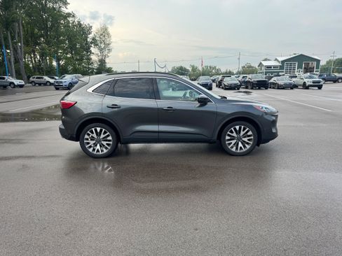 Used 2020 Ford Escape Titanium AWD/4WD image 8