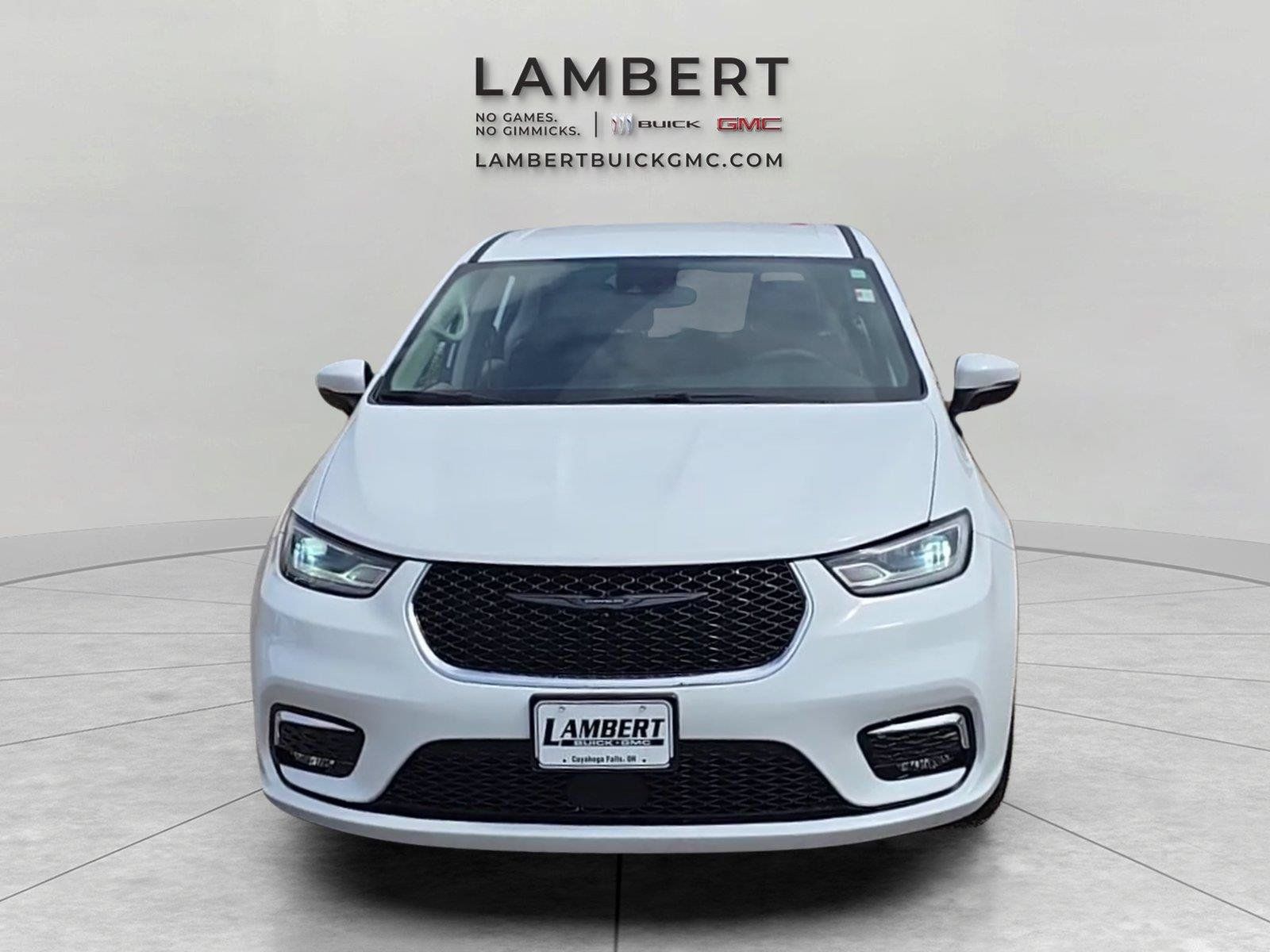 Used 2023 Chrysler Pacifica Touring-L FWD image 8