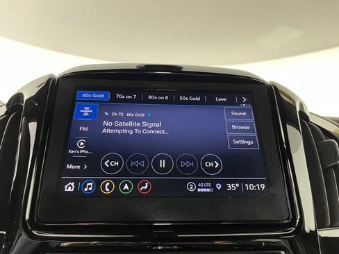 Used 2023 Chevrolet Traverse RS image 29