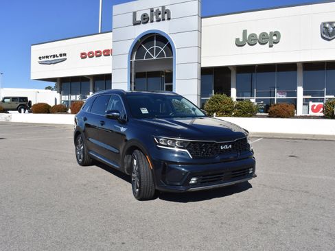 Used 2022 Kia Sorento SX w/ Panoramic Sunroof Package image 1