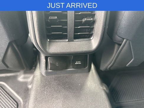 Certified 2025 Ford Bronco Badlands AWD/4WD image 36