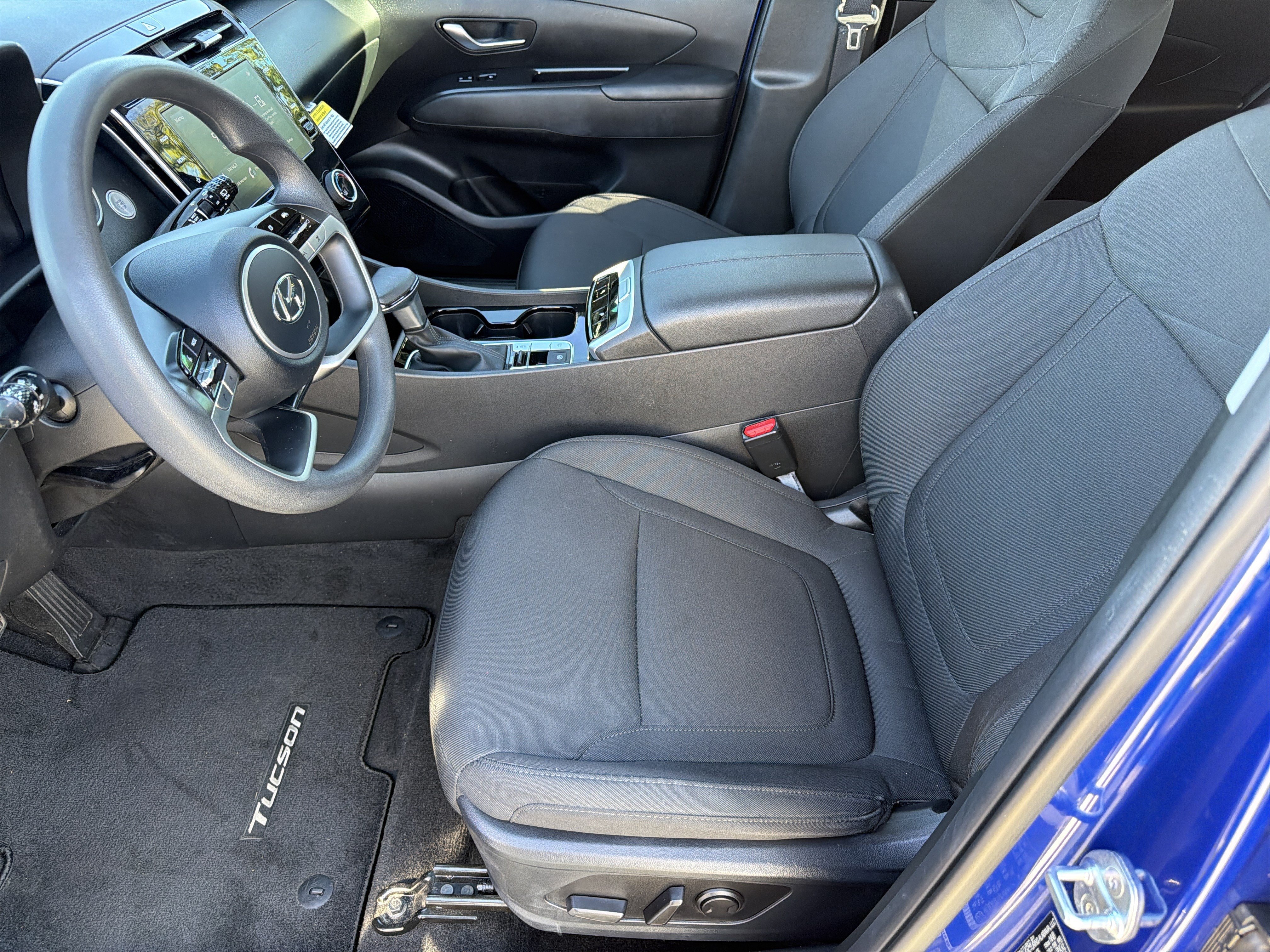 Used 2022 Hyundai Tucson SEL FWD image 2