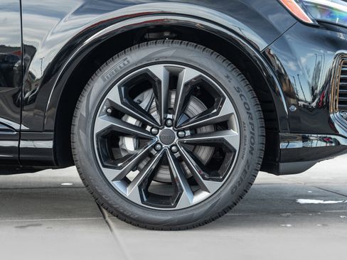 New 2026 Audi Q7 3.0T Premium Plus AWD/4WD image 34