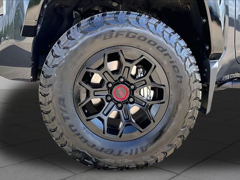 Used 2025 Toyota Tacoma TRD Pro AWD/4WD image 11