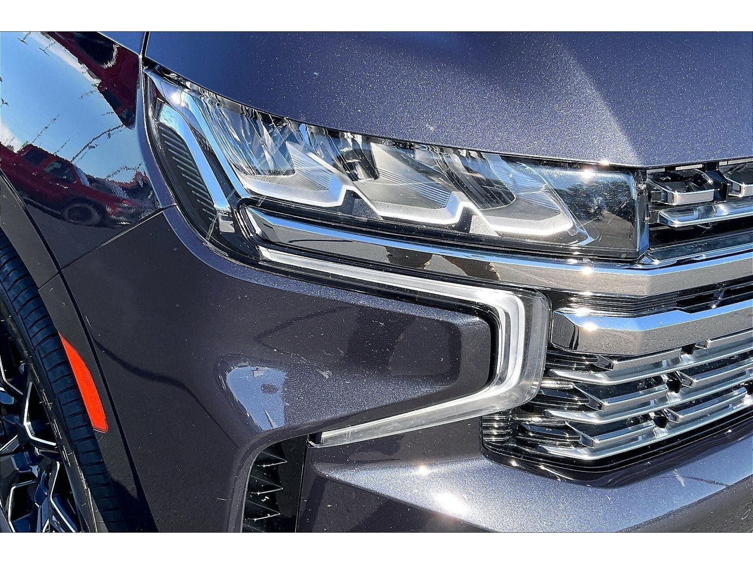 Used 2023 Chevrolet Suburban Premier AWD/4WD image 31