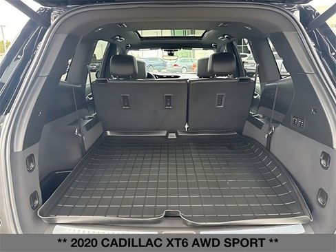 Used 2020 Cadillac XT6 Sport image 11