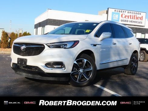 Used 2020 Buick Enclave Essence w/ Sport Touring Edition image 1