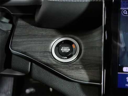 Used 2021 Jeep Grand Cherokee L Overland w/ Advanced Protech Group III image 20