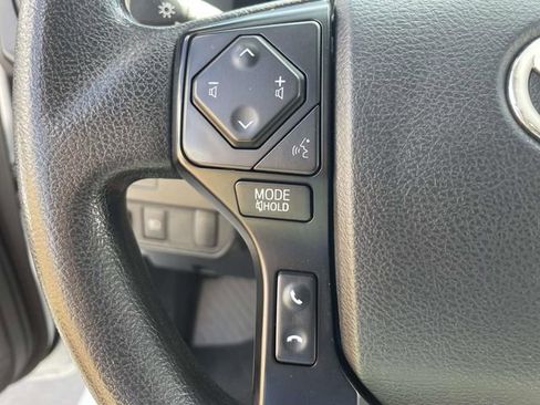 Used 2022 Toyota Tacoma SR w/ SR Convenience Package image 19