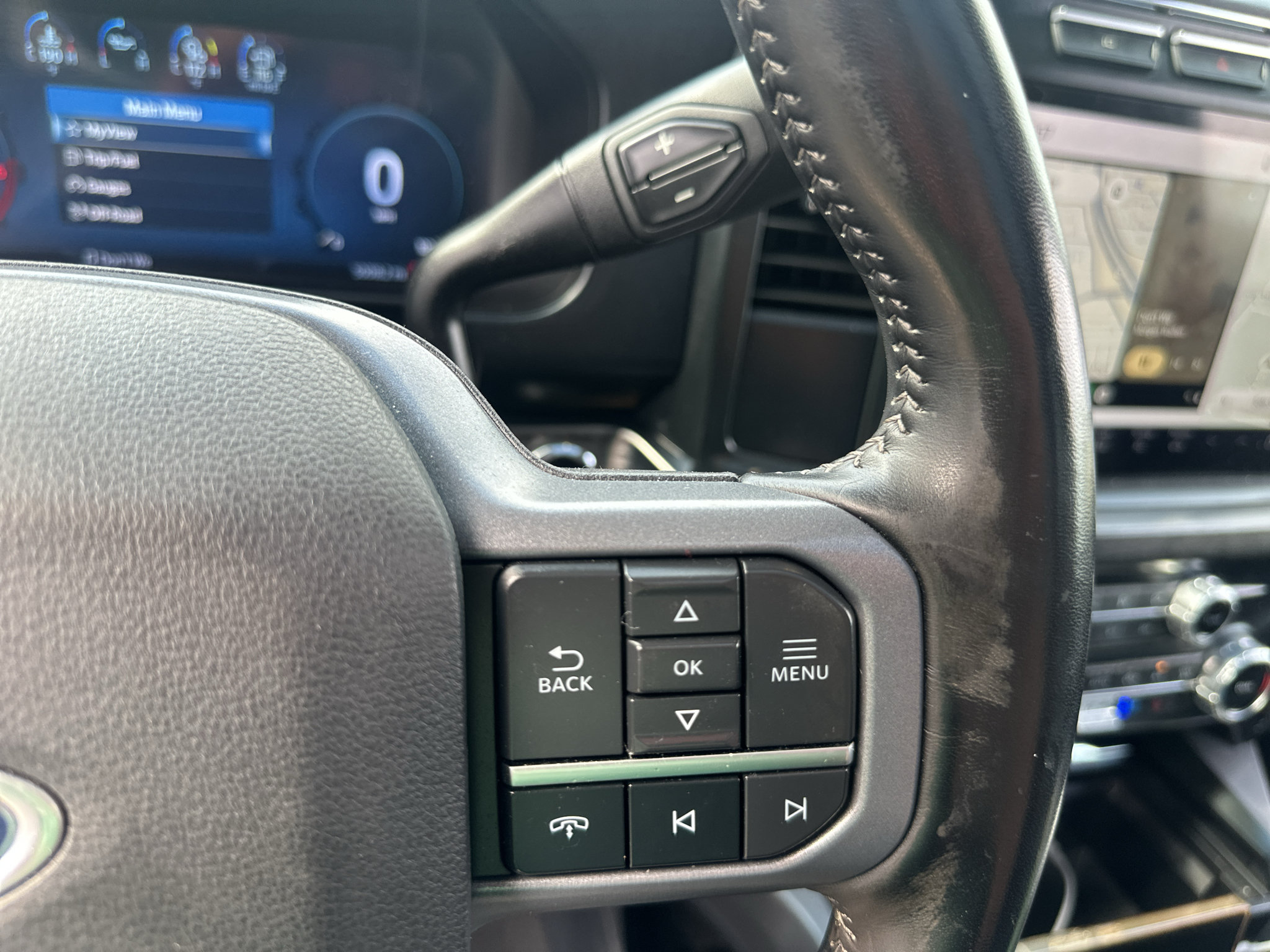 Used 2023 Ford F250 Lariat w/ Sport Appearance Package AWD/4WD image 23
