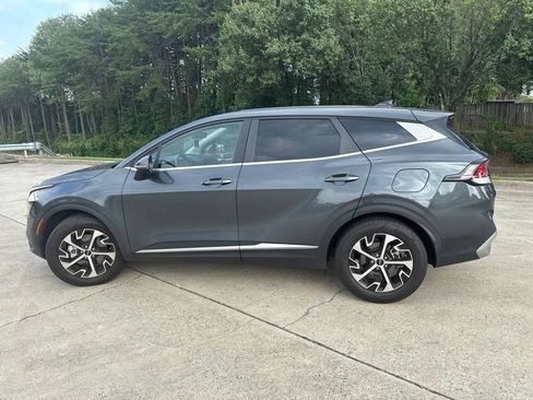 Used 2024 Kia Sportage EX FWD image 12