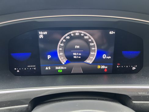 Certified 2023 Volkswagen Tiguan SE R-Line FWD image 19