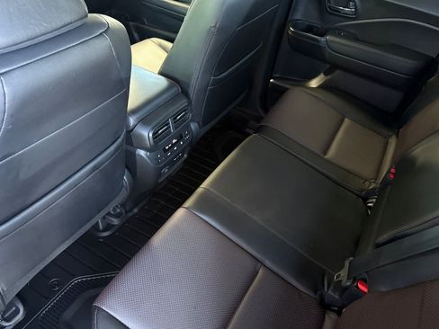 New 2026 Honda Ridgeline Black Edition image 4