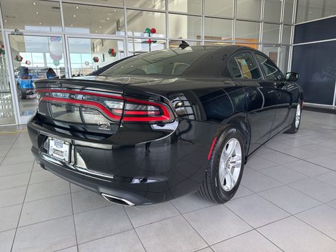 Used 2023 Dodge Charger SXT image 4