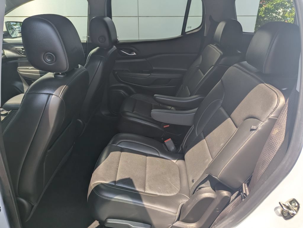 Used 2023 GMC Acadia SLT FWD image 34