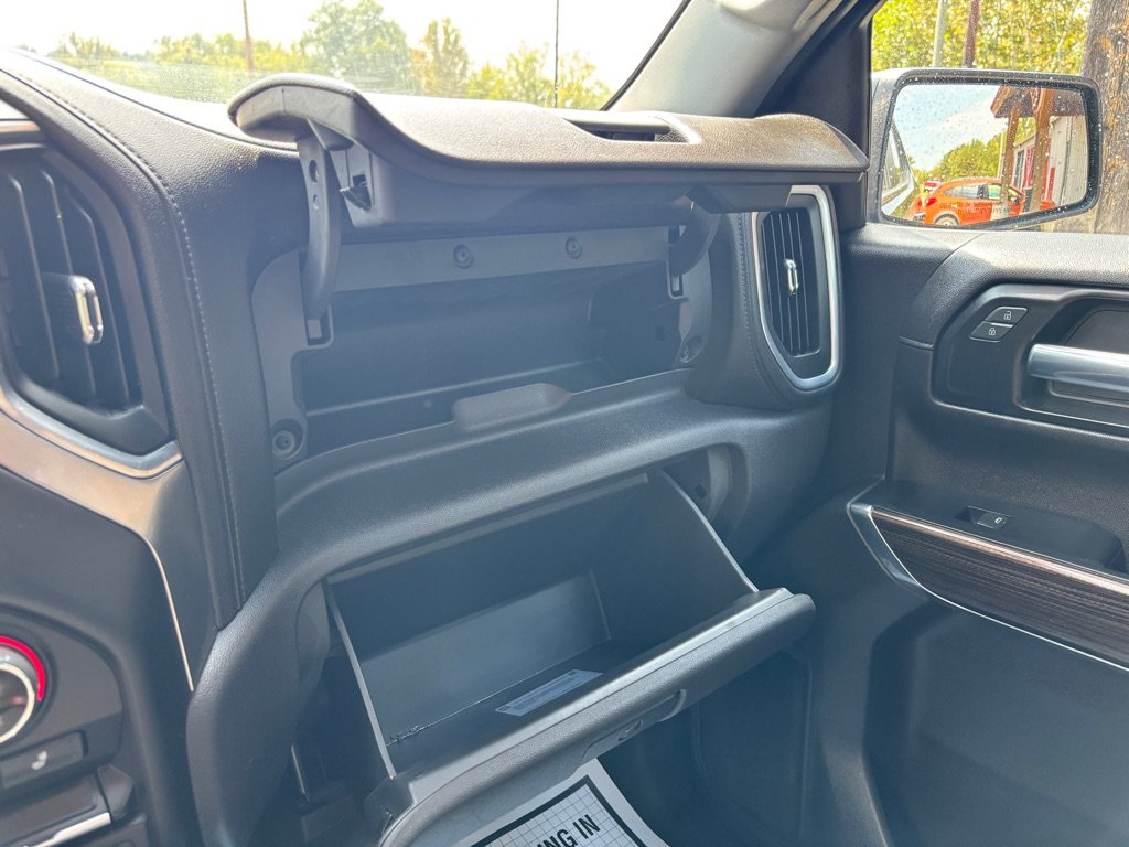 Used 2022 Chevrolet Silverado 1500 RST w/ Safety Package AWD/4WD image 19
