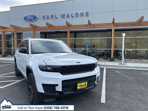 Used 2024 Jeep Grand Cherokee L Laredo image 1