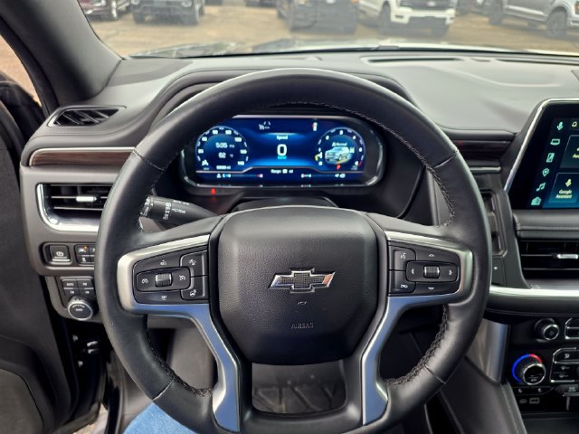 Used 2024 Chevrolet Tahoe Z71 w/ Luxury Package AWD/4WD image 30