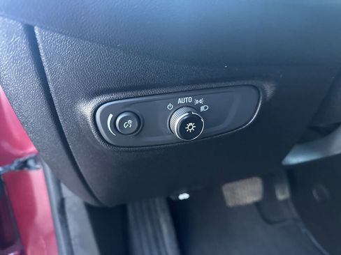 Certified 2019 Chevrolet Equinox LT image 20