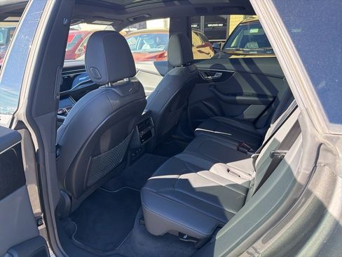 Used 2019 Audi Q8 Premium Plus image 11