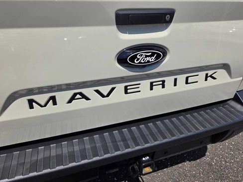 Used 2025 Ford Maverick XLT w/ Black Appearance Package AWD/4WD image 4
