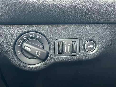 Used 2018 Dodge Challenger SXT Plus RWD image 25