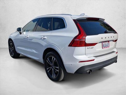 Used 2019 Volvo XC60 T6 Momentum w/ Multimedia Package AWD/4WD image 8