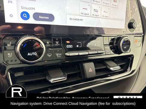 Used 2023 Toyota Highlander Platinum AWD/4WD image 10