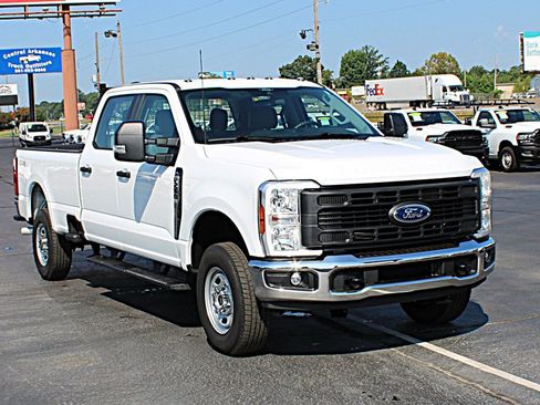 Used 2026 Ford F250 XL w/ XL Chrome Package AWD/4WD image 3