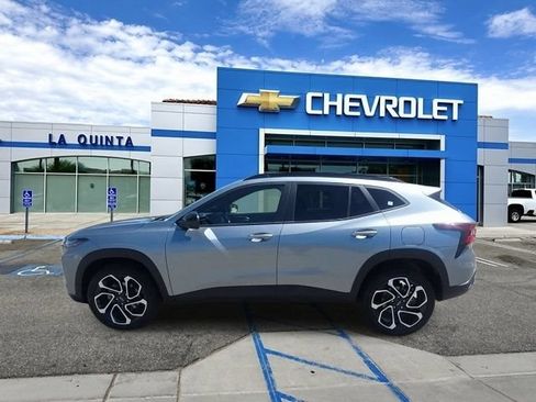Used 2025 Chevrolet Trax RS w/ Driver Confidence Package FWD image 5