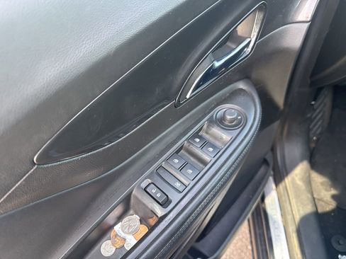 Used 2018 Buick Encore Essence image 8