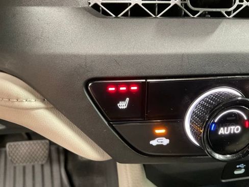 Certified 2025 Honda Accord SE image 34