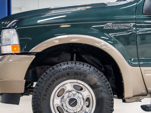 Used 2004 Ford Excursion Eddie Bauer AWD/4WD image 18