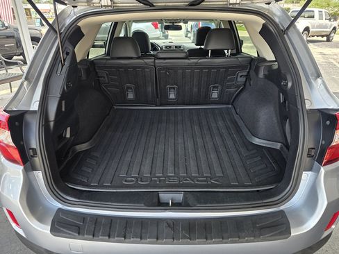 Used 2015 Subaru Outback 2.5i Limited AWD/4WD image 6